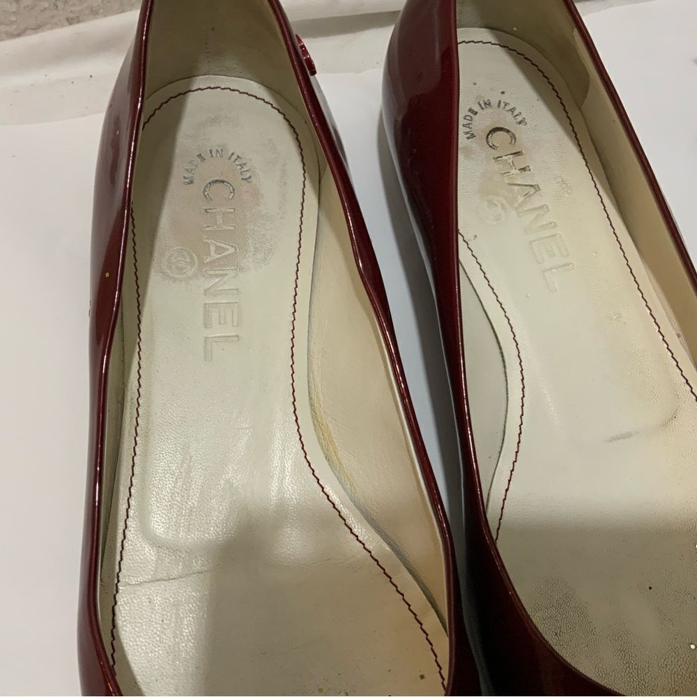 Chanel Vintage Flats 2007 Collection by Karl Lagerfeld Burgundy Patent Leather - Picture 7 of 14